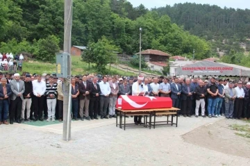 Kalp krizinden hayatını kaybeden asker son yolculuğuna uğurlandı
