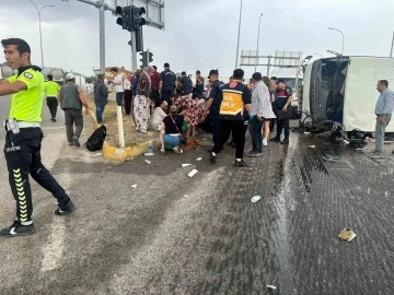 Kamyonetle çarpışan midibüste yaralananların sayısı 33’e yükseldi
