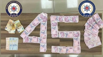 Kapalı kasa kamyonet içinde 33 göçmen yakalandı
