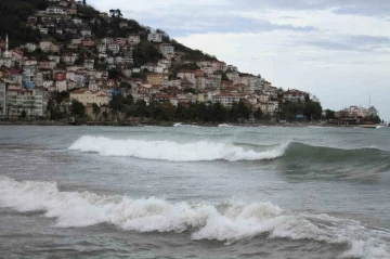 Karadeniz hırçınlaştı
