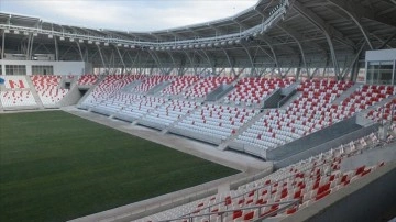 Karaman Stadyumu 15 bin kişilik kapasitesiyle sporseverleri ağırlamaya hazırlanıyor