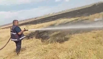 Kars’ta örtü yangınları söndürüldü