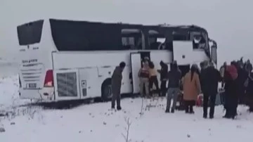 Kars'ta otobüs kazası! Ölü ve yaralılar var