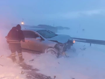 Kars’ta trafik kazası: 1 ölü, 6 yaralı