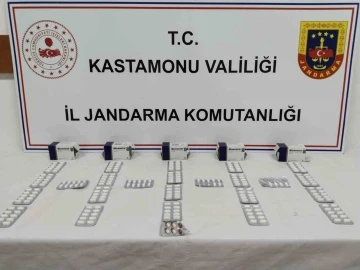 Kastamonu’da 227 adet sentetik ecza hap ele geçirildi: 1 gözaltı
