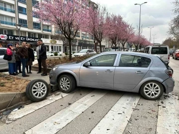 Kastamonu’da 3 araç çarpıştı: 1 yaralı