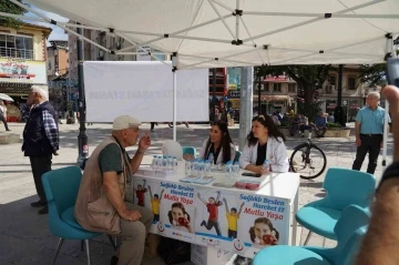 Kastamonu’da “Halk Sağlığı Sokağı” kuruldu, vatandaşlara ücretsiz sağlık testleri yapıldı
