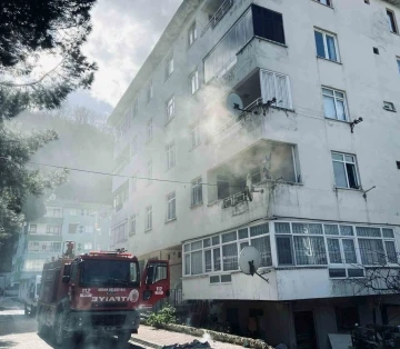 Kastamonu’da mutfak tüpünden çıkan yangında apartman dairesi zarar gördü
