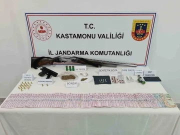 Kastamonu’da uyuşturucu ile yakalanan 7 şüpheliden 2’si tutuklandı
