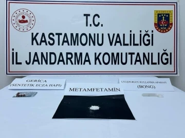 Kastamonu’da uyuşturucu operasyonunda 3 kişi gözaltına alındı
