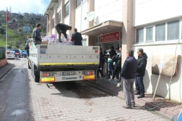 Kastamonu’dan deprem bölgesine Ramazan kolisi yardımı
