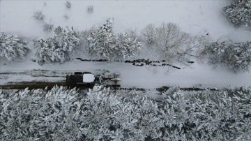 Kastamonu'nun "kar savaşçıları" ilkbaharda da mesaide