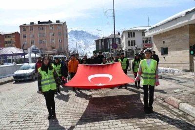 Kato Dağı’nda Türk bayraklı sağlıklı yaşam yürüyüşü
