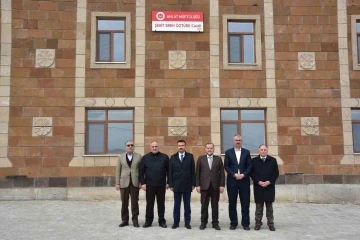 Kaymakam Bingöl, Şehit Öztürk’ün vasiyeti olan cami ve külliyeyi ziyaret etti
