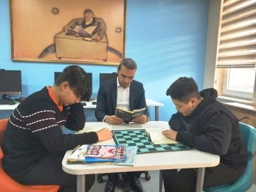 Kaymakam Çiçek: &quot;Kitap okumak, okuduğunu anlamak, öğrenmenin en iyi yoludur”
