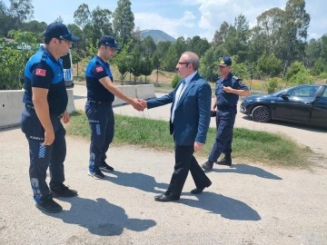 Kaymakam Karaman, Polis Uygulama Noktası’nda incelemelerde bulundu
