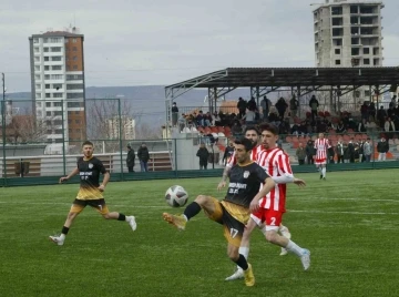 Kayseri 2. Amatör Küme: Kayseri Ömürspor: 2- Yeni Mahallespor: 0
