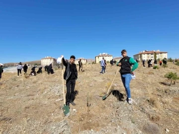 Kayseri Büyükşehir, Türkiye yüzyılı vizyonu ile kent ormanları oluşturuyor
