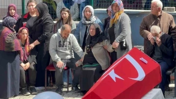 Kazada hayatını kaybeden polis Sarıkamış’ta toprağa verildi
