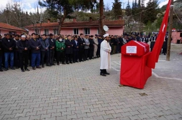 Kazada ölen uzman çavuşa Karaman’da acı veda
