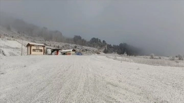 Keltepe Kayak Merkezi beyaz örtüyle kaplandı