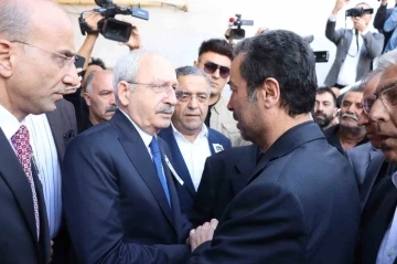 Kemal Kılıçdaroğlu, CHP Kayseri İl Başkanı’nın oğlunun cenazesine katıldı