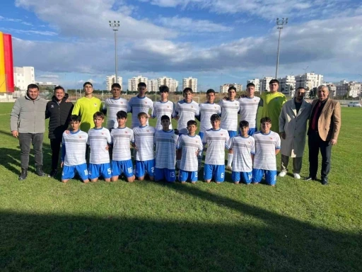 Kemer Belediye Merkez Spor U16, Kundu Spor’u 4-0’lık skorla geçti
