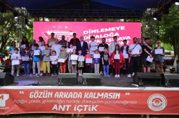 Kentin festivali görkemli kapanış töreni ile sona erdi
