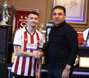 Kerem Atakan Kesgin resmen Sivasspor’da
