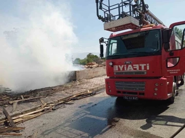 Erzincan'da Keresteciler Sitesi'nde yangın