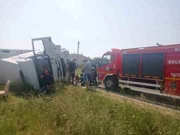 Keşan’da devrilen kamyonun sürücüsü yaralandı
