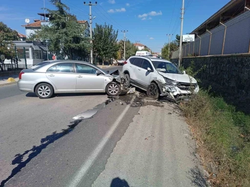 Keşan’da iki otomobilin çarpıştığı kazada 1 kişi yaralandı
