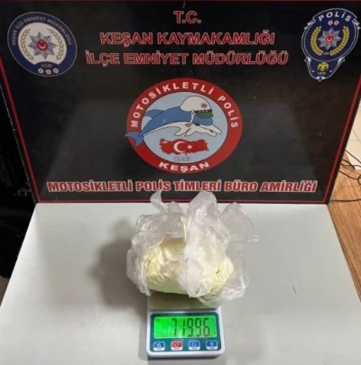 Keşan’da polisin durdurduğu şüpheliden 719,96 gram uyuşturucu ele geçirildi
