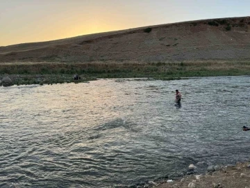 Kezar Çayı’nda mahsur kalan 11 kişi kurtarıldı
