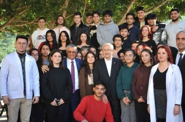 Kılıçdaroğlu, sel afeti yaşanan Kumluca'yı ziyaret etti