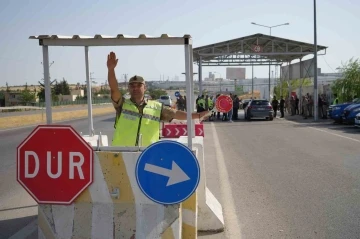 Kilis Valisi Şahin sürücüleri uyardı
