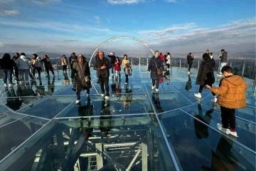 Kirazlıdere Cam Seyir Terası bölgenin cazibe merkezi haline geldi
