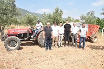 Kırkağaç’ta taşlı araziler tarlaya dönüyor
