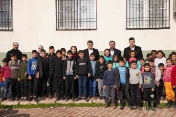 Kırsal mahallelerden Başkan Fadıloğlu’na tam destek
