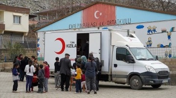 Kırsaldaki depremzedelere mobil sağlık hizmeti