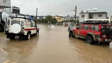 KKTC genelinde sağanak yaşamı olumsuz etkiliyor