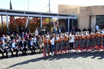 Komagene kürekçileri madalyalarını Perre antik kentinde aldı
