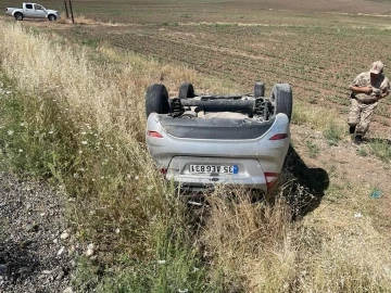 Kontrolden çıkan otomobil yol kenarına savruldu: 1 yaralı
