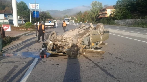 Kontrolden çıkan Tofaş takla atıp ters döndü, sürücü yaralı
