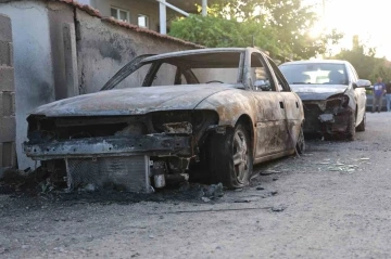 Konya’da 2 otomobili kundaklayan kadın tutuklandı, yeğeni gözaltında
