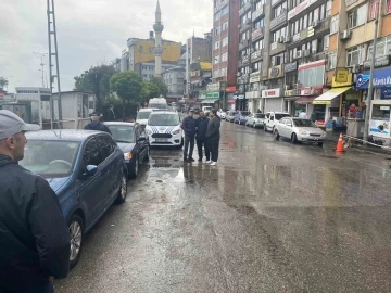 Köprüler trafiğe kapatıldı, dere kenarlarına parklar yasaklandı
