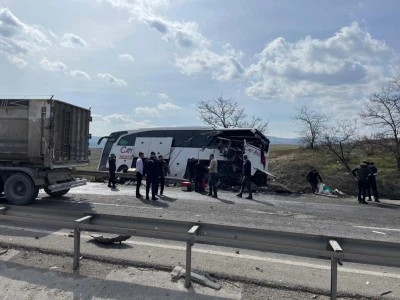 Korkunç kaza haberi Bozüyük'ten geldi: 11 yaralı