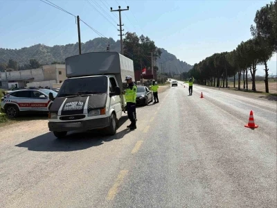 Köşk’te jandarma ekiplerinden trafik denetimi
