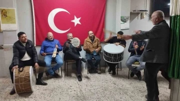 Bursa'da köy gençlerinden eğlenceli sahur