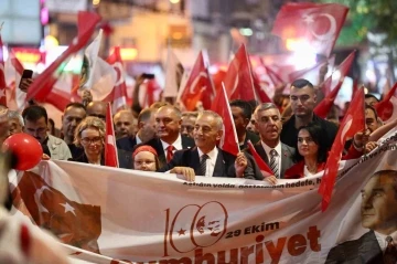 Küçükçekmece’de Cumhuriyet’in 100. yılı coşkuyla kutlandı
